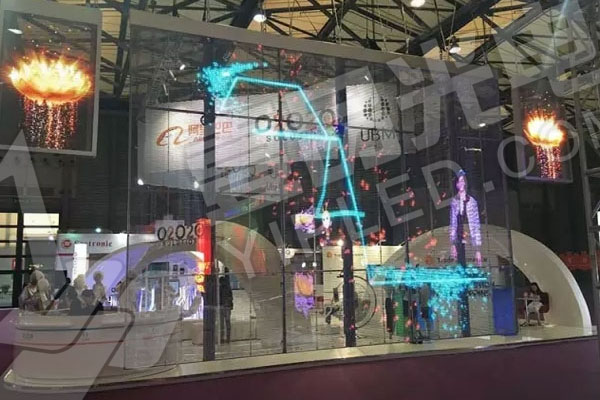 LED透明屏如何引爆商業(yè)人氣“G點(diǎn)”